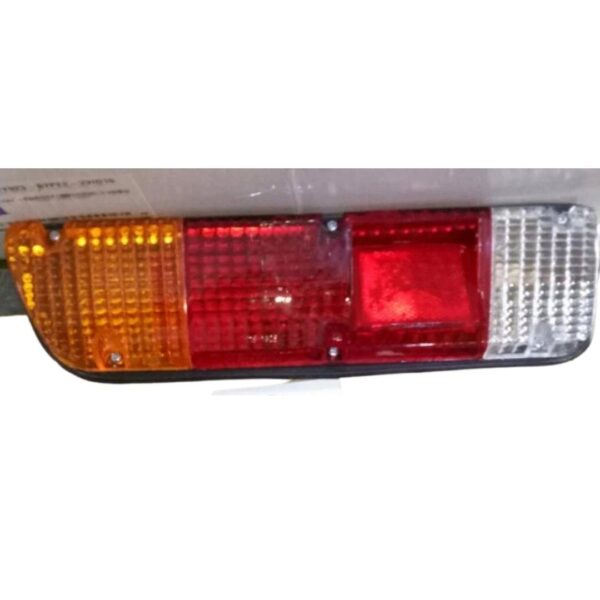 FARO POSTERIOR NISSAN 1500 1972/1979 C/S LH - Imagen 2
